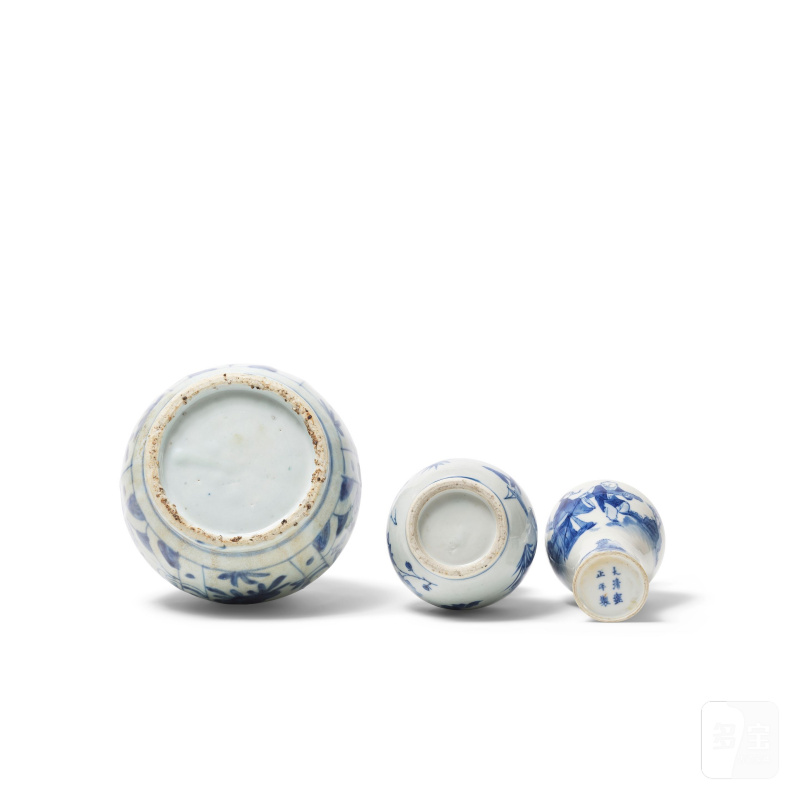 明 十六世紀 克拉克青花瓶 及 清 十八/十九世紀 青花小瓶兩件 | TROIS VASES EN PORCELAINE BLEU BLANC - 图5